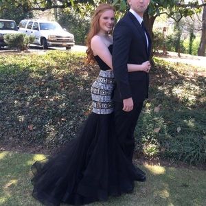 Beautiful 2 piece Rachel Allan Formal Gown